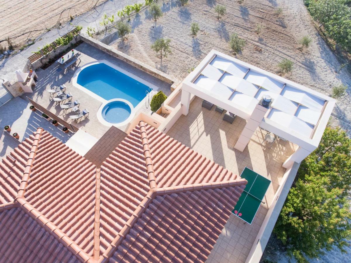 Villa Saint George Maroulás Exterior photo