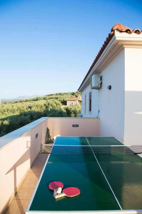 Villa Saint George Maroulás Exterior photo